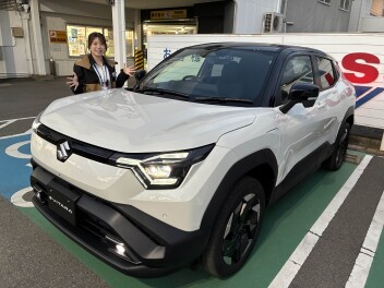 e VITARA　展示中！